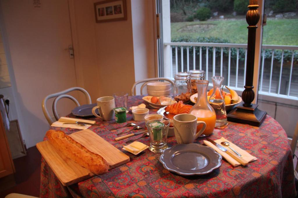Les Hauts De Perrache Bed & Breakfast แซงต์-ฟัว-เลส์-ลิยง ภายนอก รูปภาพ